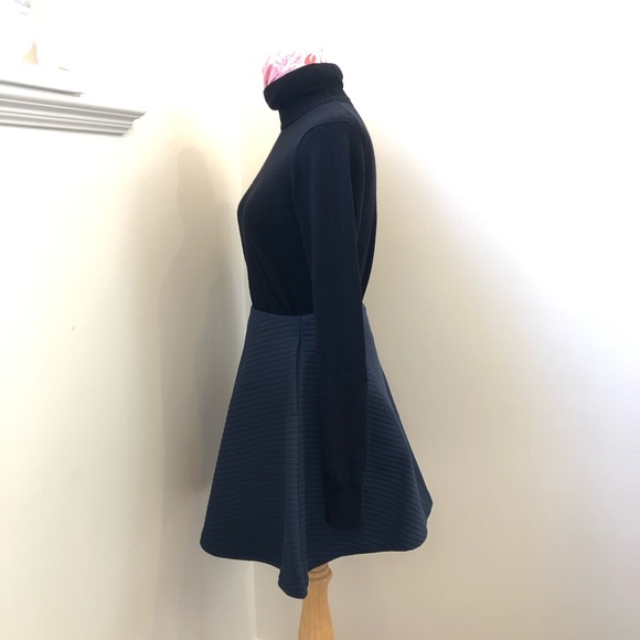 Brand new Kate Spade Saturday quilted navy circle skirt, US 0 fits S - Picture 2 of 7